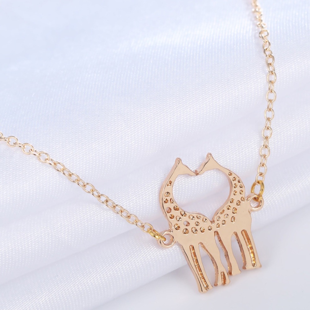 Gold Giraffe heart Necklace - Picture 2 of 5